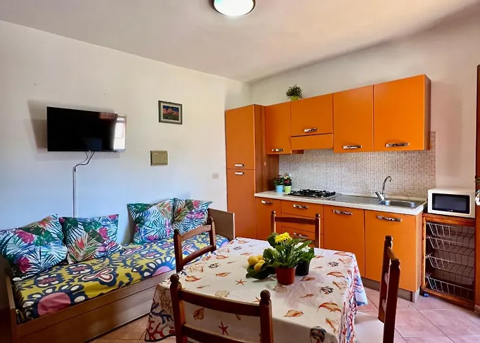 Vacanze Maestrale Apartment *